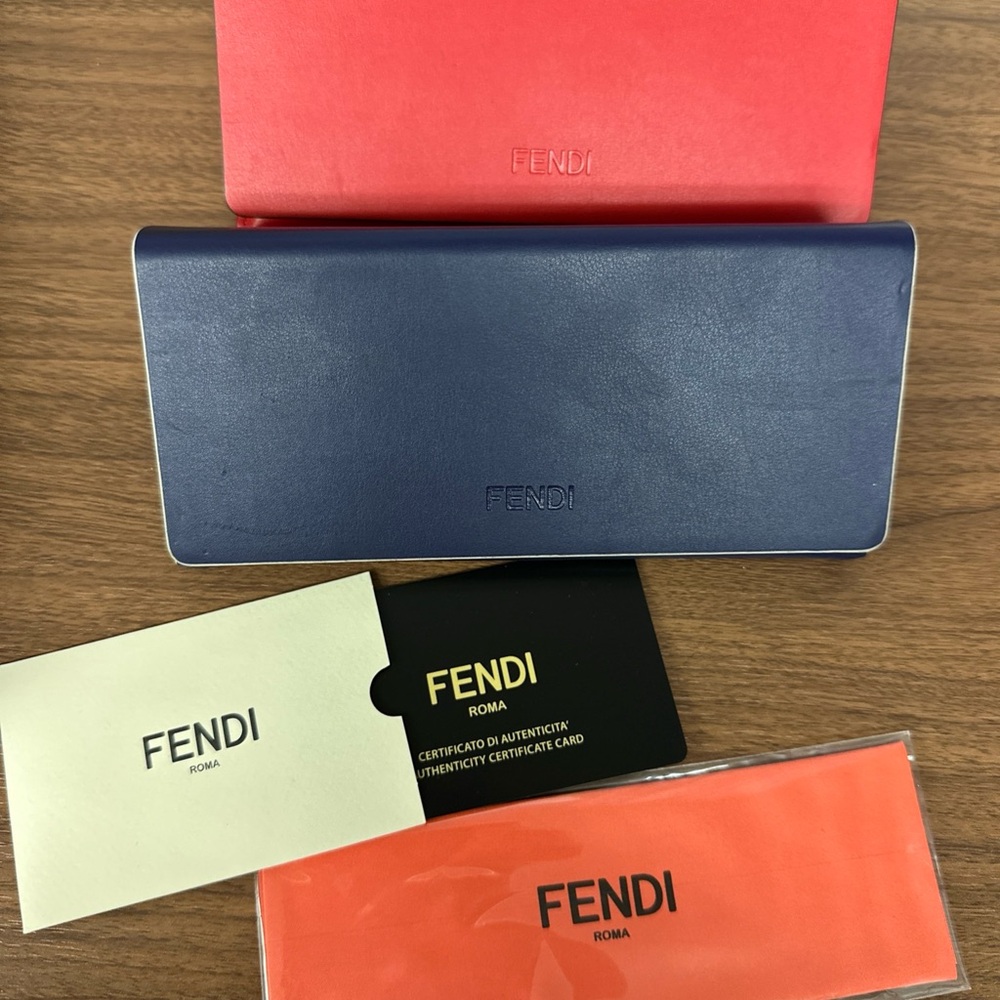 2 Fendi Royal Blue  And Fendi  Red Sunglasses Case with Fendi Cloth  <<<3>>> - Picture 5 of 7